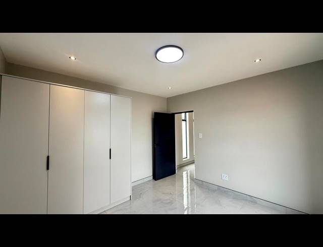 4 BEDROOM HOUSE FOR SALE IN FOUNTAINBROOK ESTATE